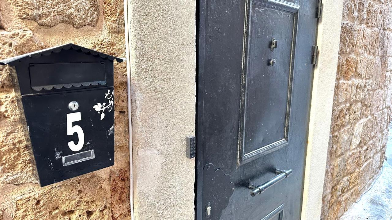 Knight House Akko Lejlighed Eksteriør billede